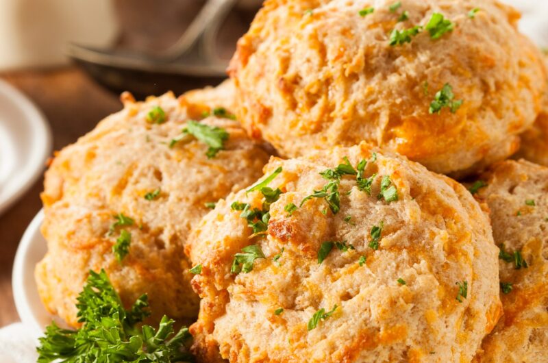 Buttery Garlic Cheddar Biscuits
